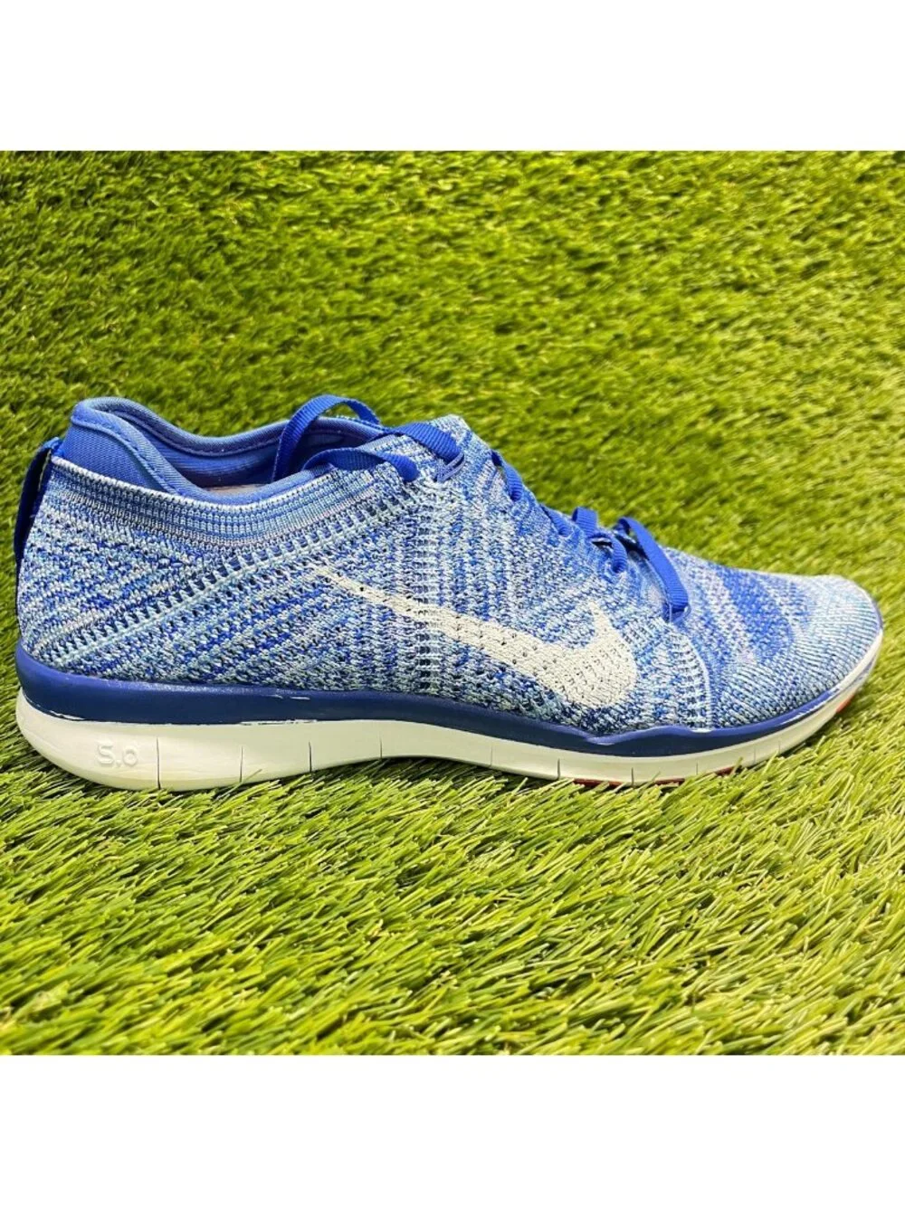 Nike Free TR Flyknit Womens Size 9 Blue White Athletic Running Shoes Sneakers